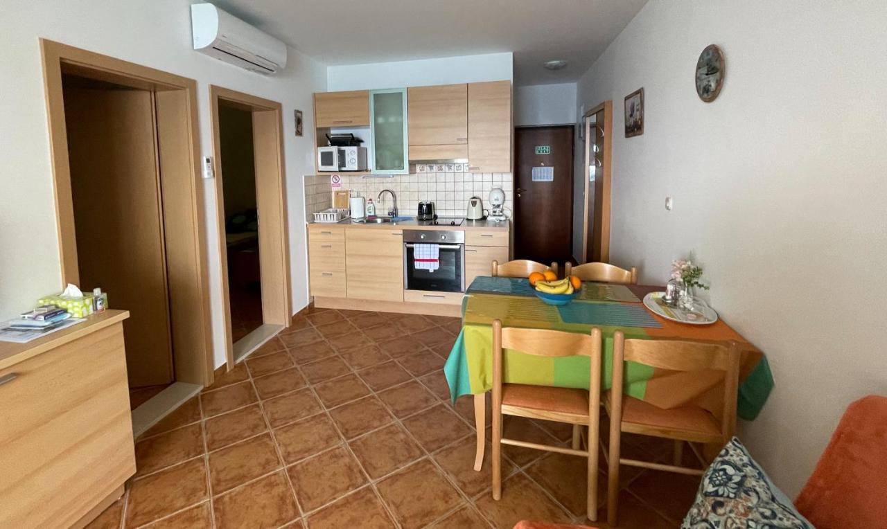Apartment Andrea Sutivan Buitenkant foto
